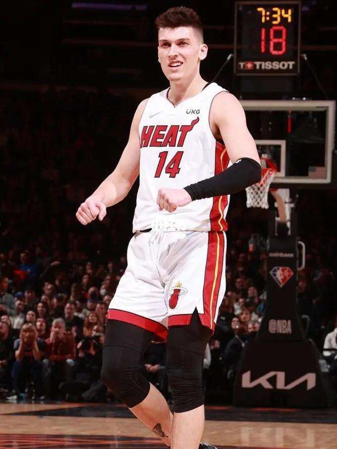 建立在多年 建立在多年