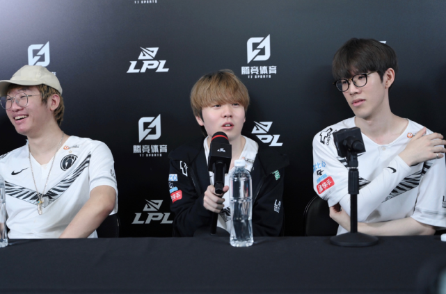 未能将球送 未能将球送