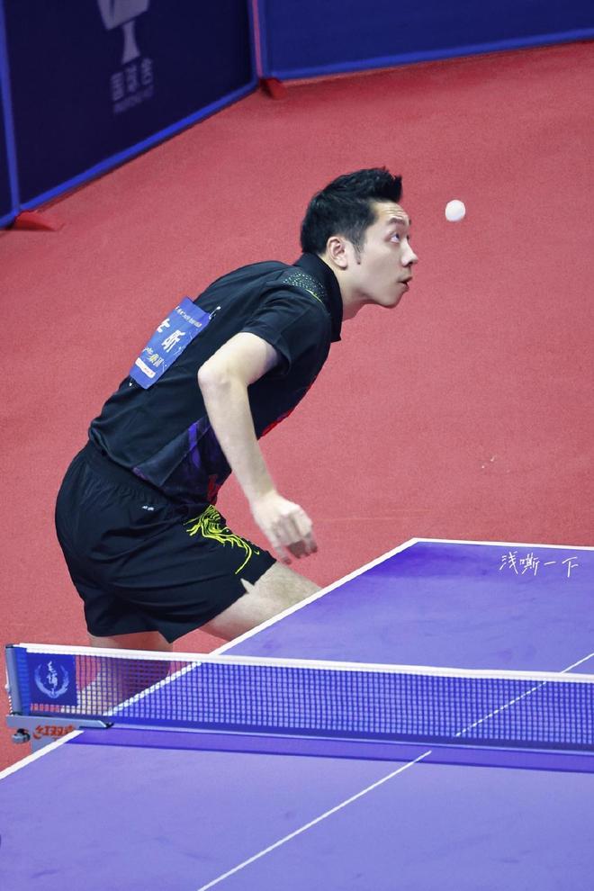 队服若是错 队服若是错