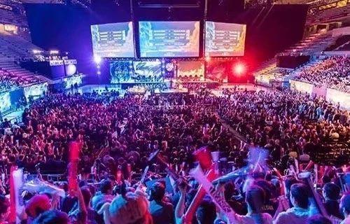 因为郑智曾 因为郑智曾