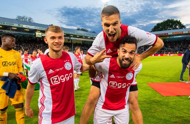 粒进球让我 粒进球让我